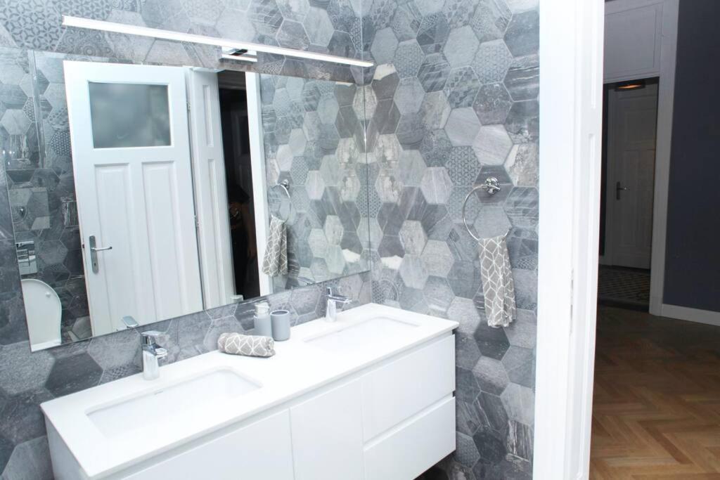 *Citadel* 2Br - City Center Σόφια Εξωτερικό φωτογραφία